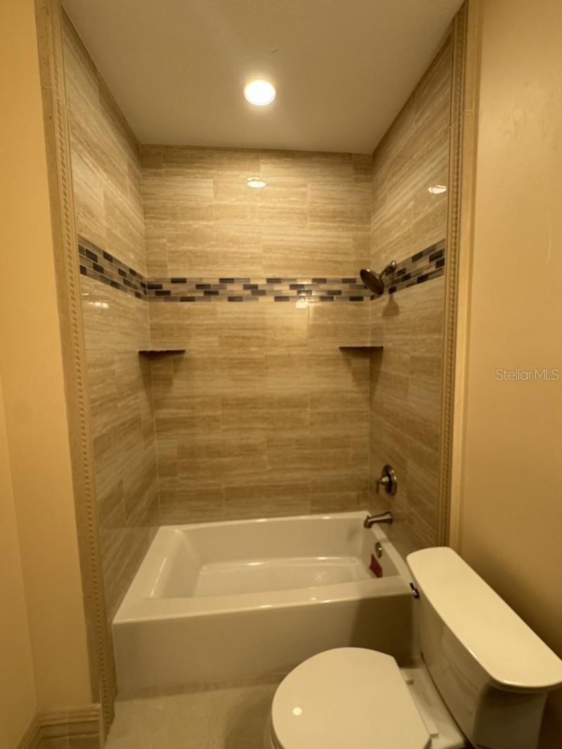 1911 Sw 7th Ave Property Photo 16