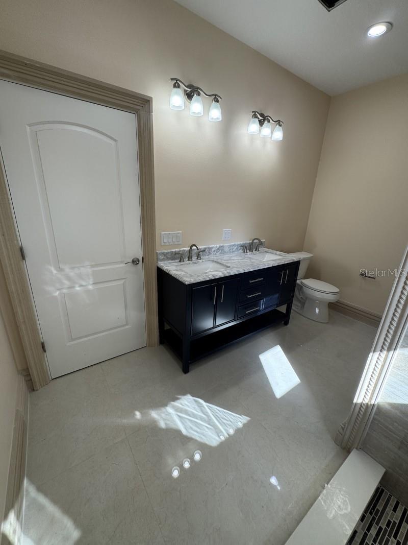 1911 Sw 7th Ave Property Photo 25
