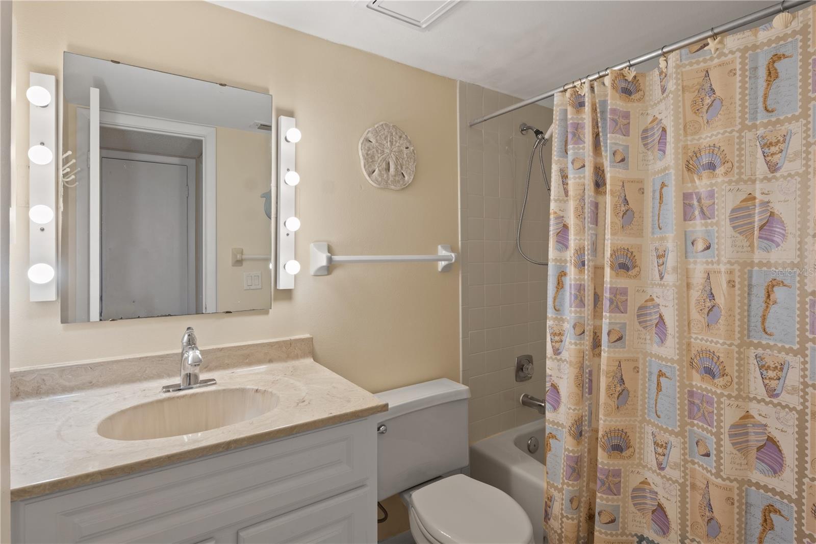 5608 Gulf Dr #104 Property Photo 23