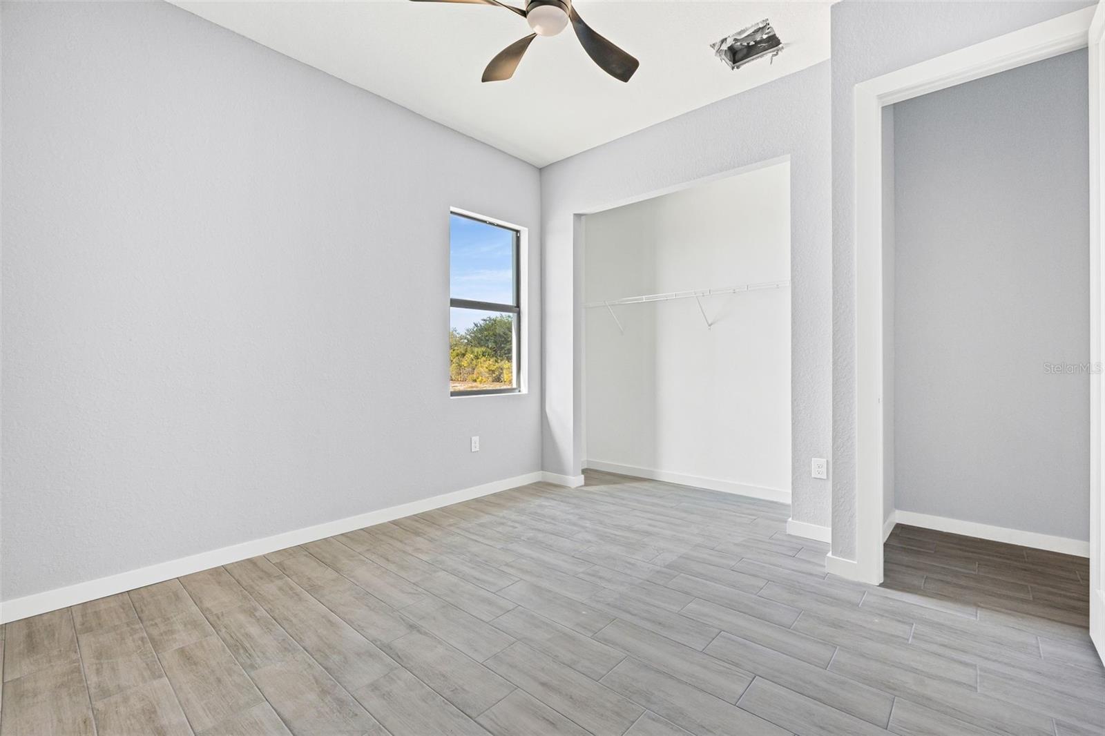 6137 Grove Blvd Property Photo 34