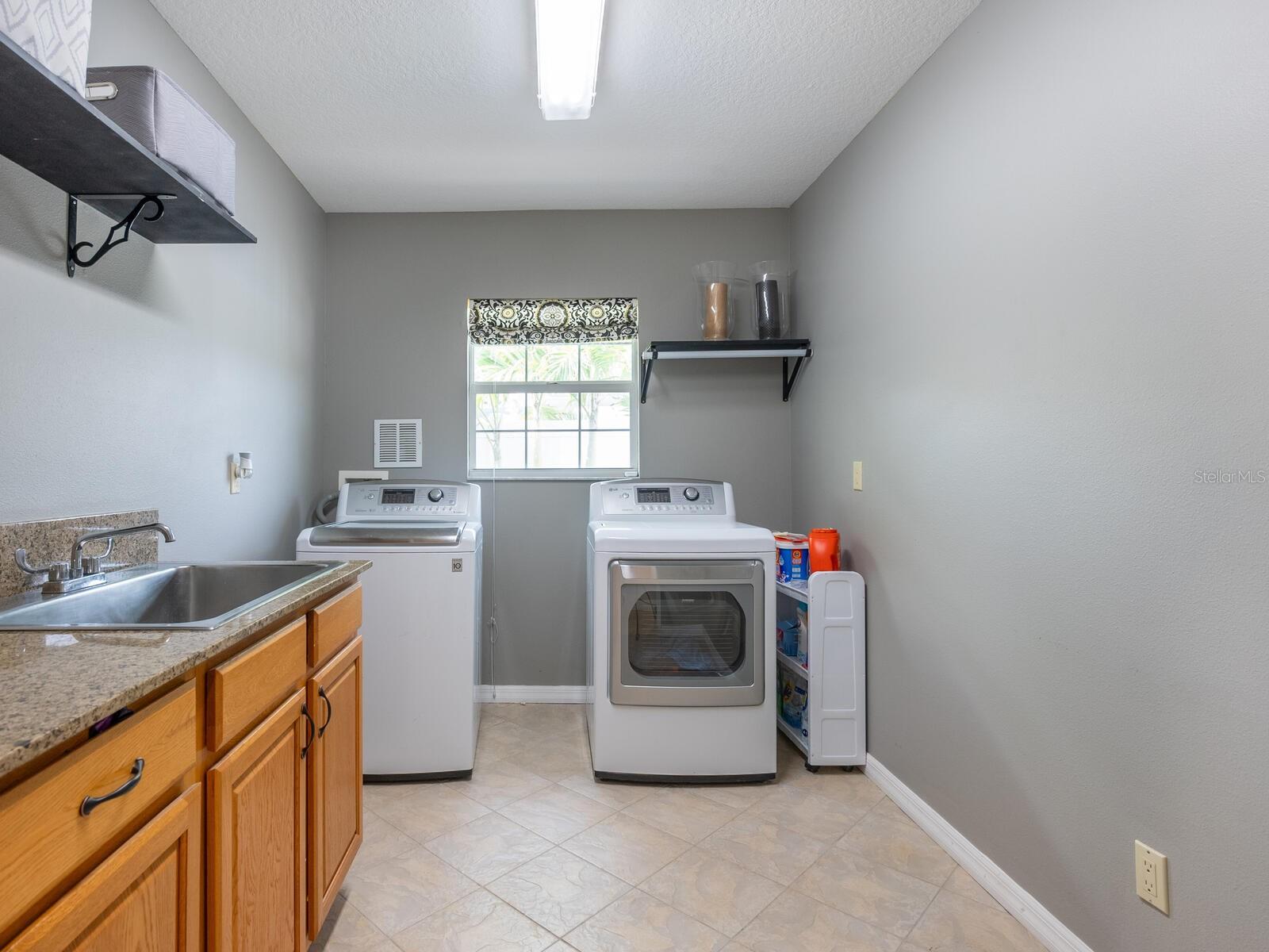 221 Lychee Rd Property Photo 48