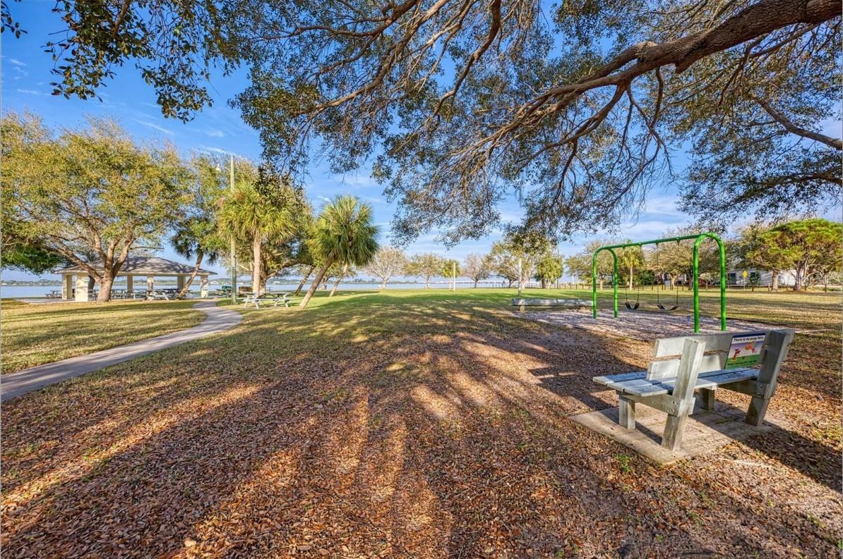 12084 Beiman Ave Property Photo 8