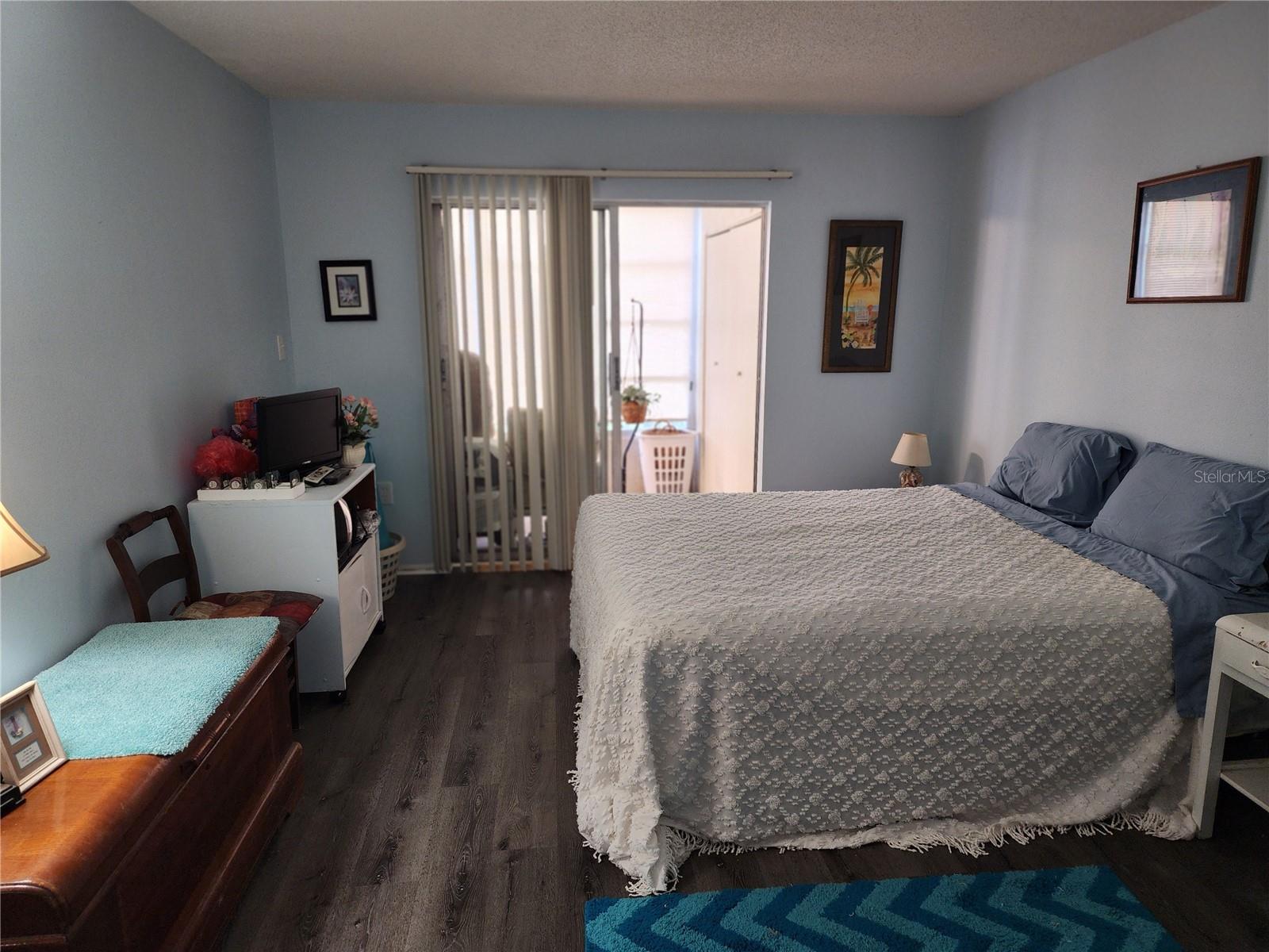 3064 Lake Bayshore Dr #115 Property Photo 10