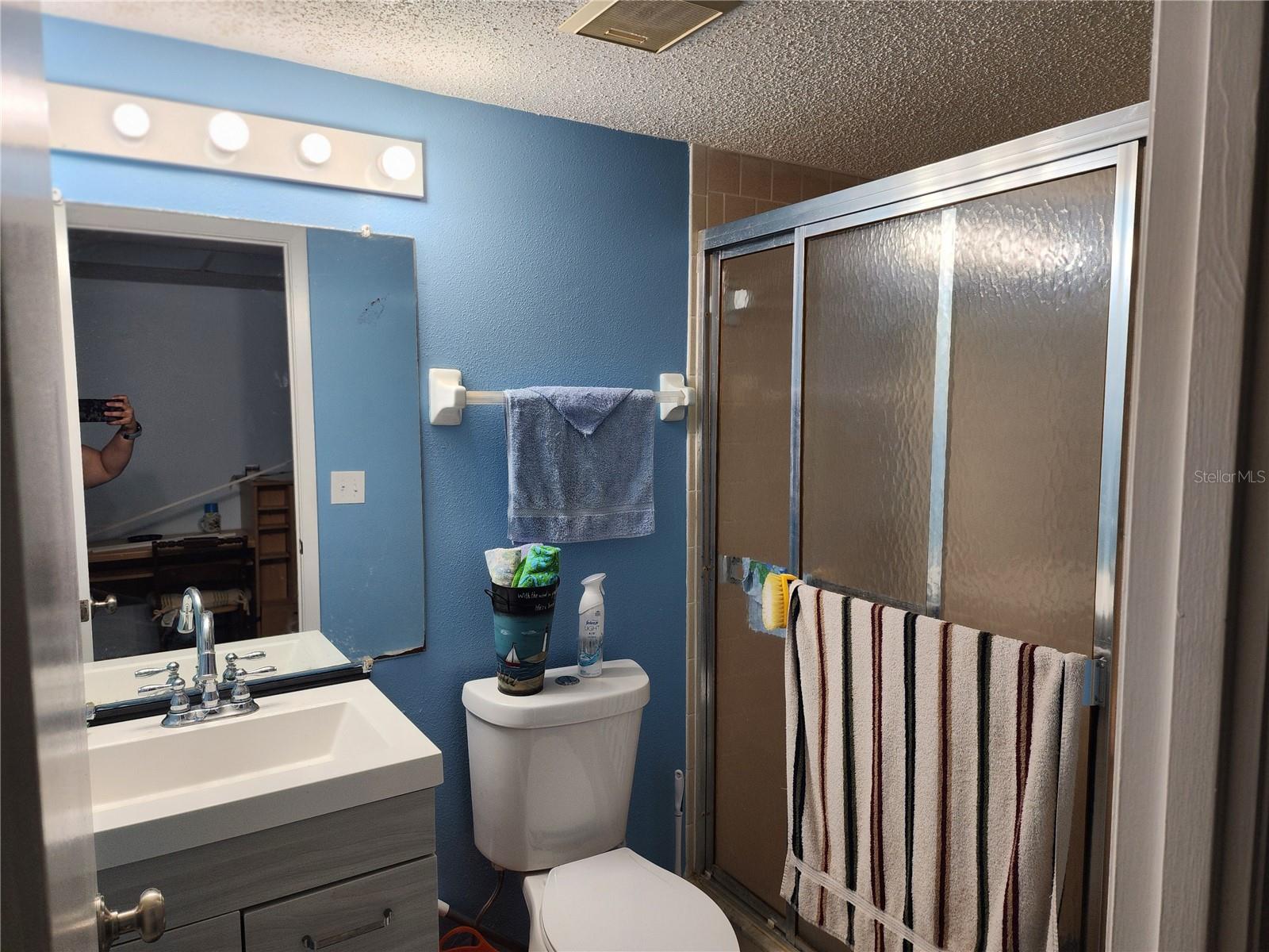3064 Lake Bayshore Dr #115 Property Photo 11