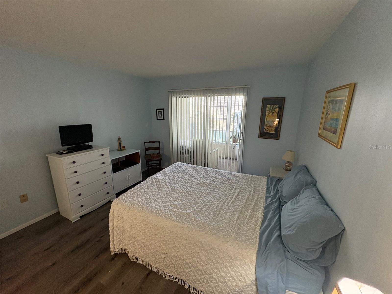 3064 Lake Bayshore Dr #115 Property Photo 30