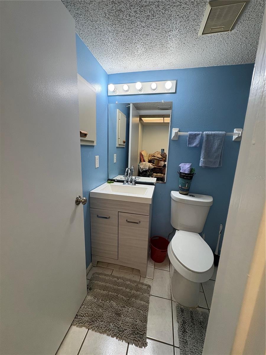 3064 Lake Bayshore Dr #115 Property Photo 33