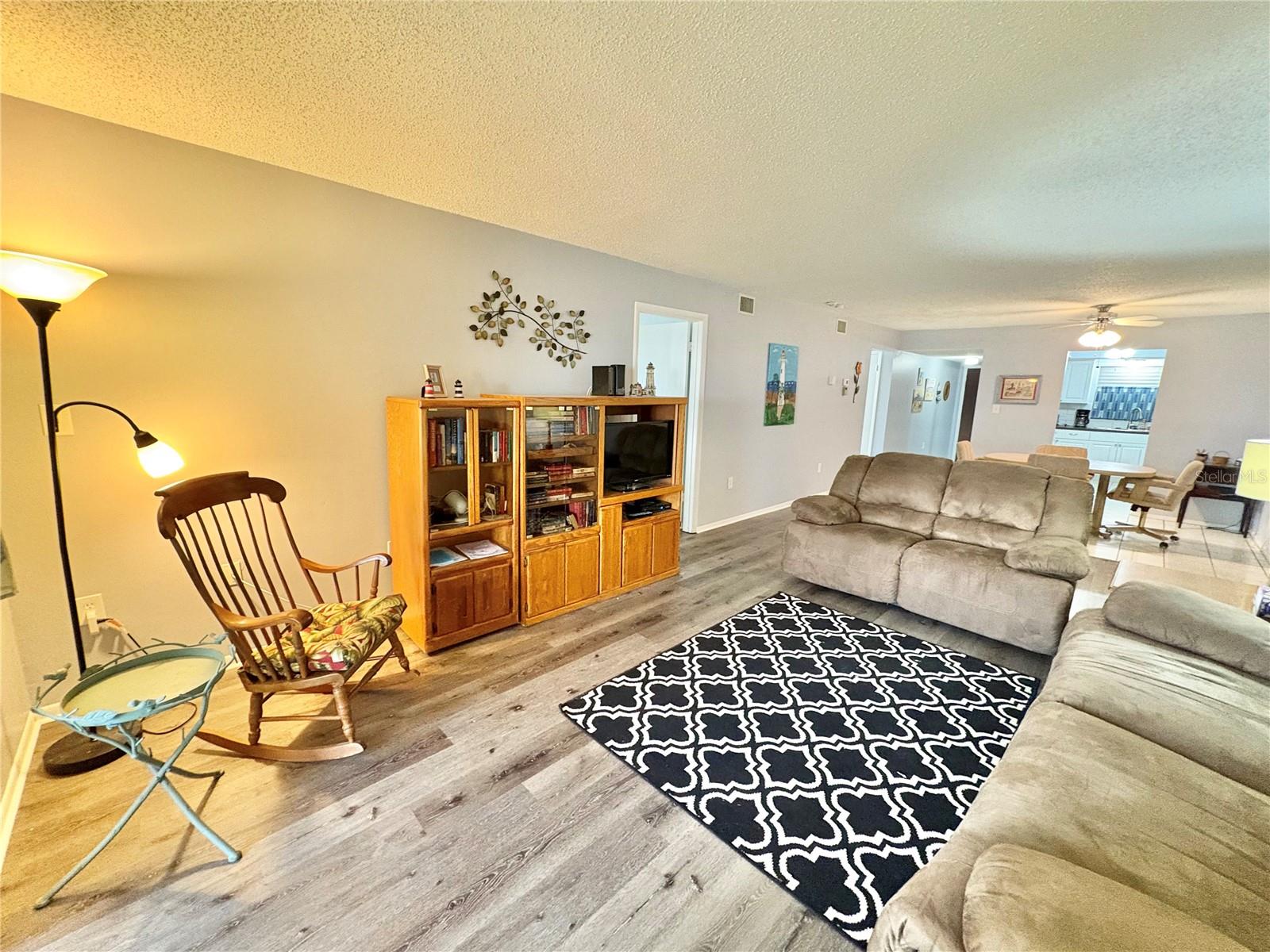 3064 Lake Bayshore Dr #115 Property Photo 44