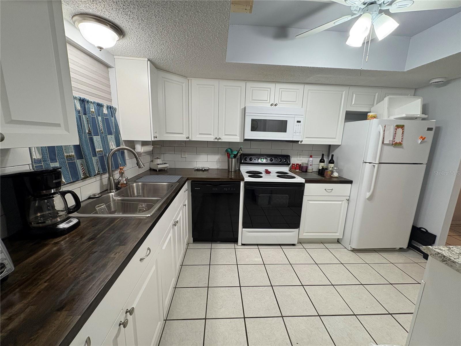 3064 Lake Bayshore Dr #115 Property Photo 49