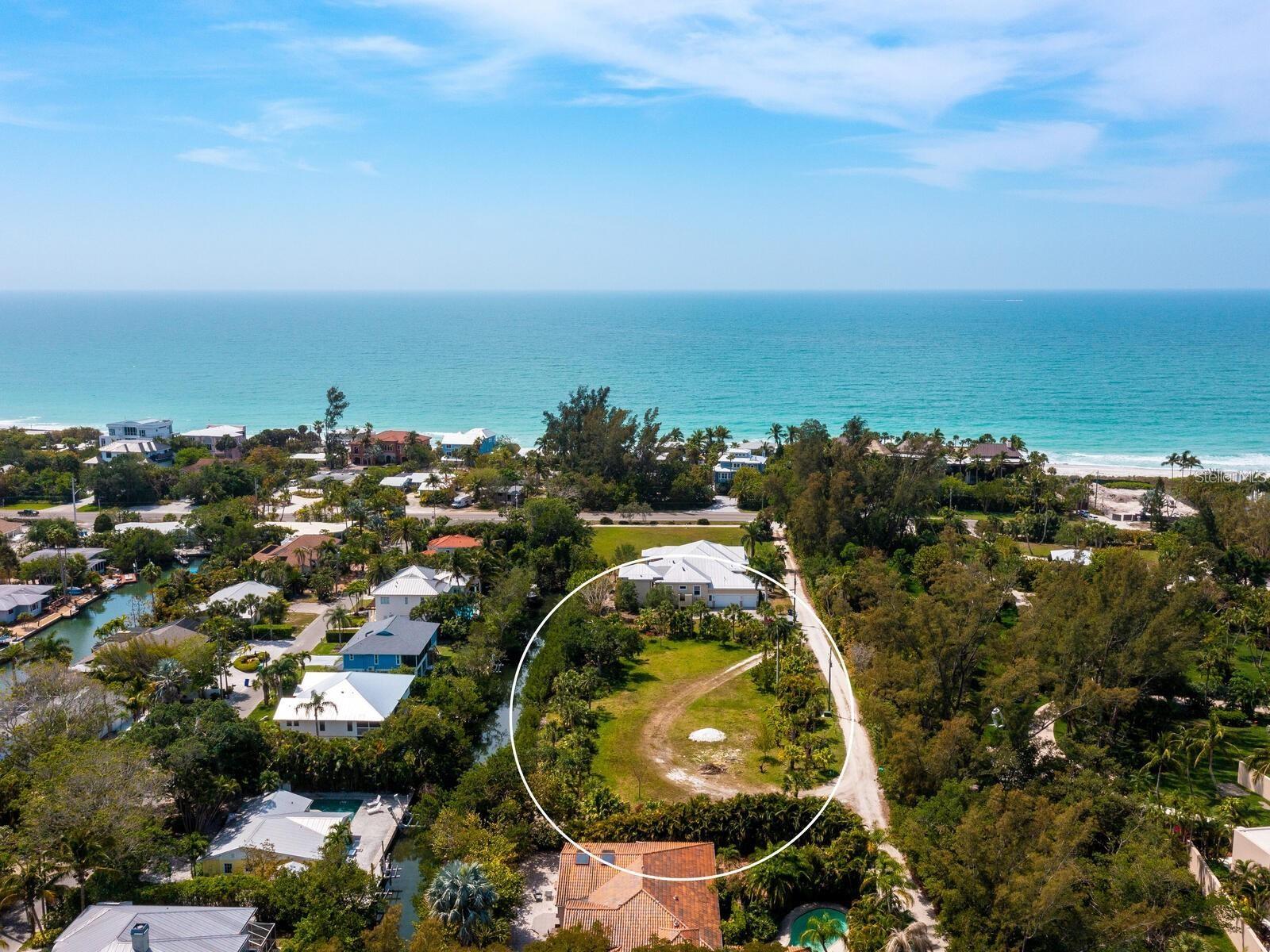 6604-6608 Gulf Of Mexico Dr Property Photo 3
