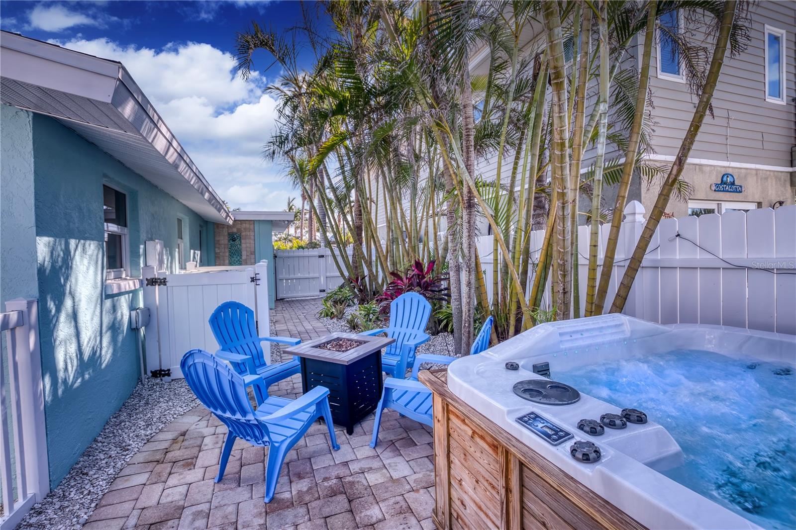 3604 Gulf Dr #a And B Property Photo 6