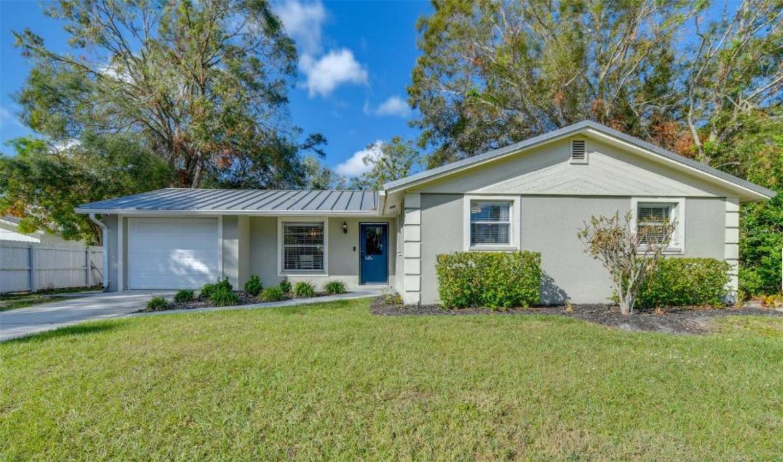 2938 W Mark Dr Property Photo 1