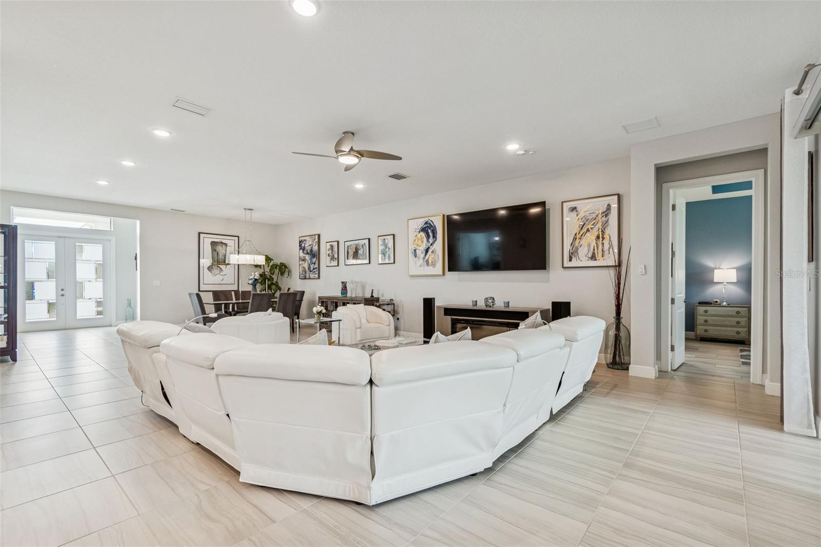 4952 Surfside Cir Property Photo 17