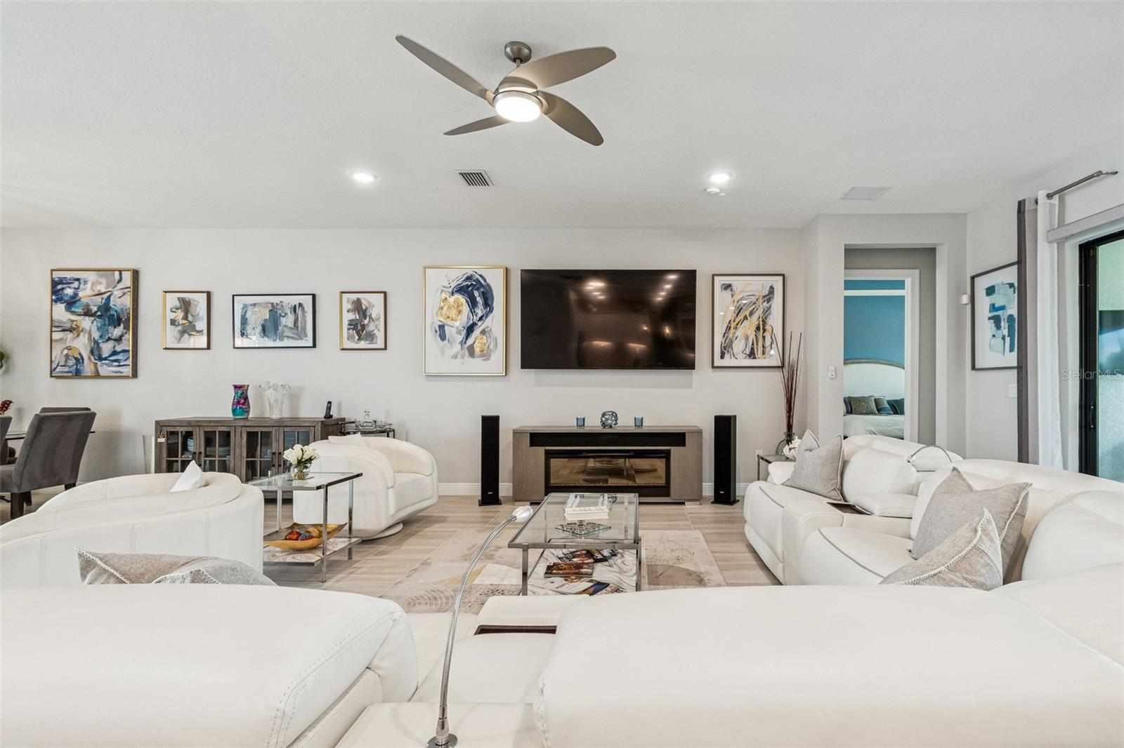 4952 Surfside Cir Property Photo 18
