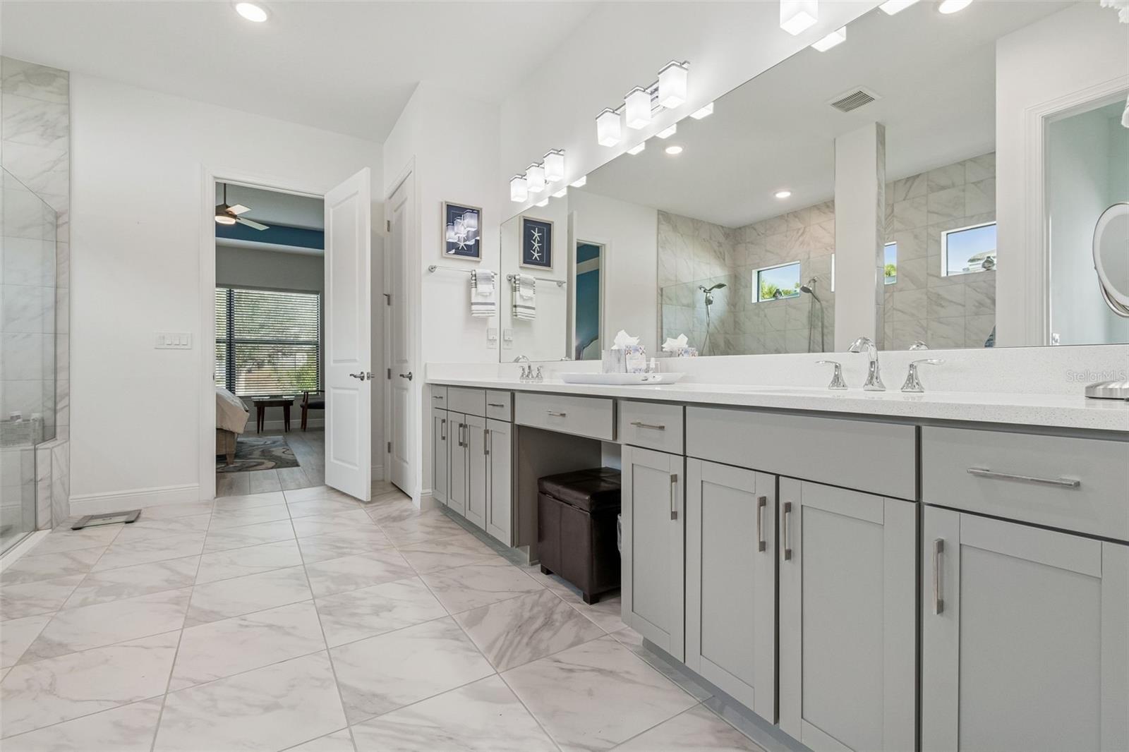 4952 Surfside Cir Property Photo 43