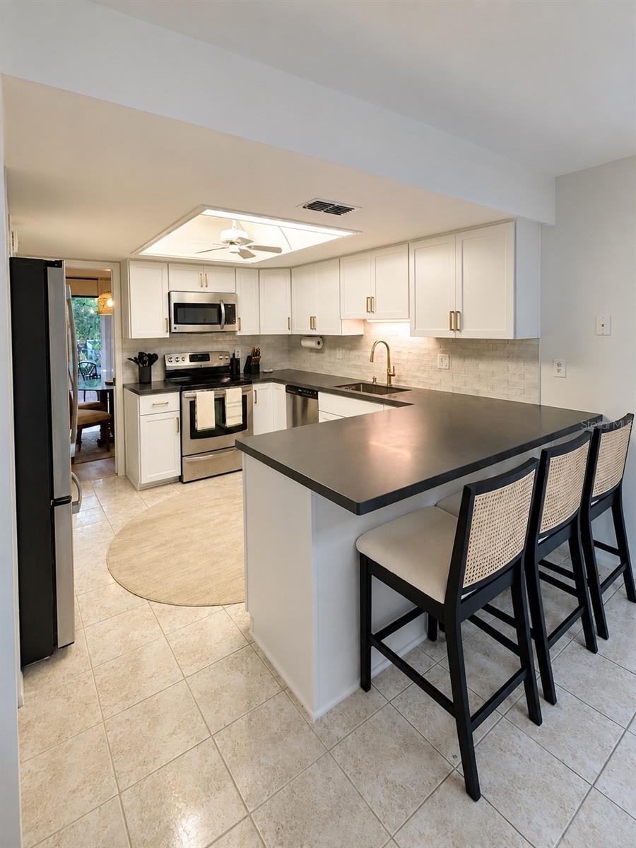 4408 La Jolla Dr #19a Property Photo 13