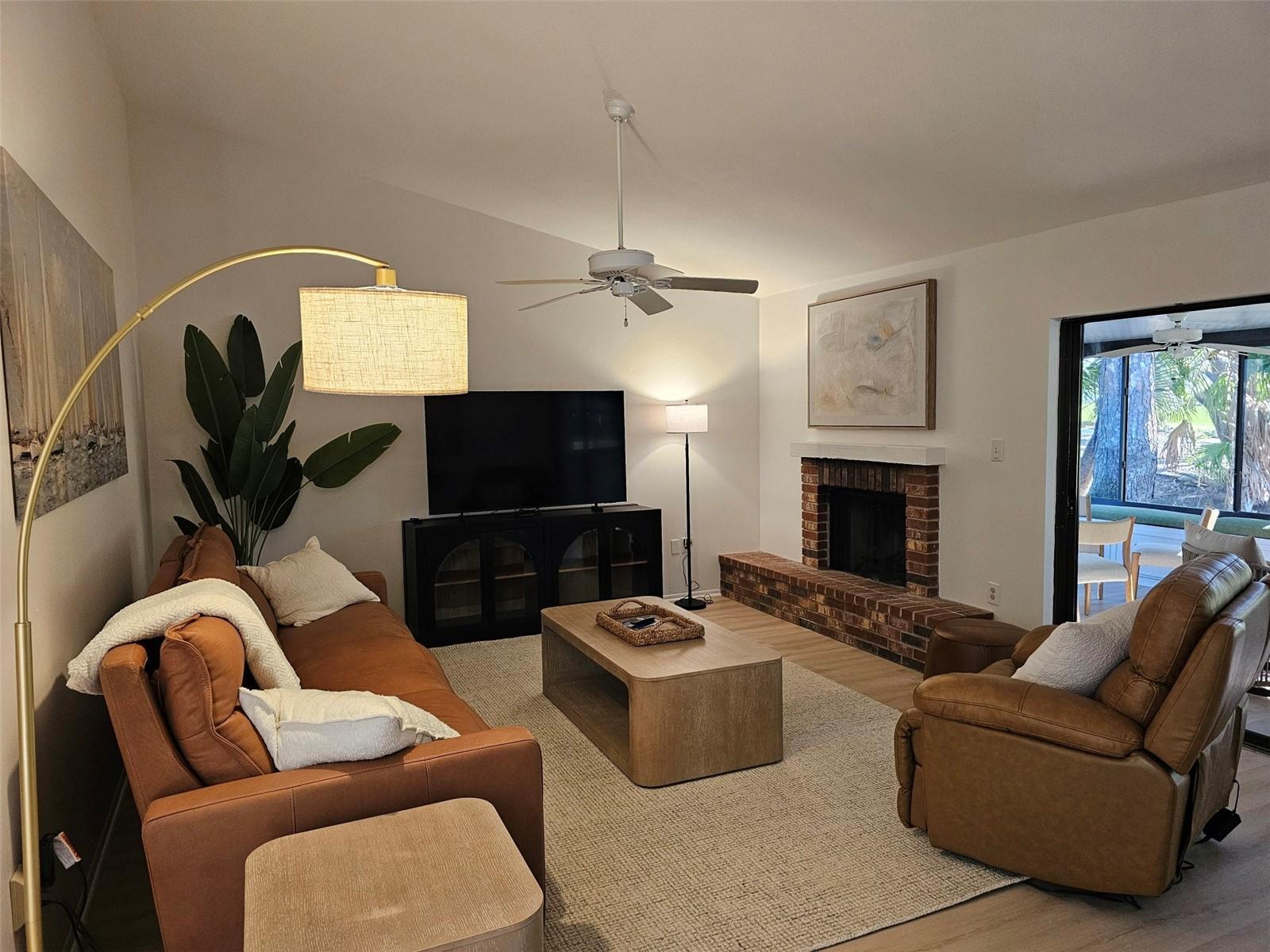 4408 La Jolla Dr #19a Property Photo 18
