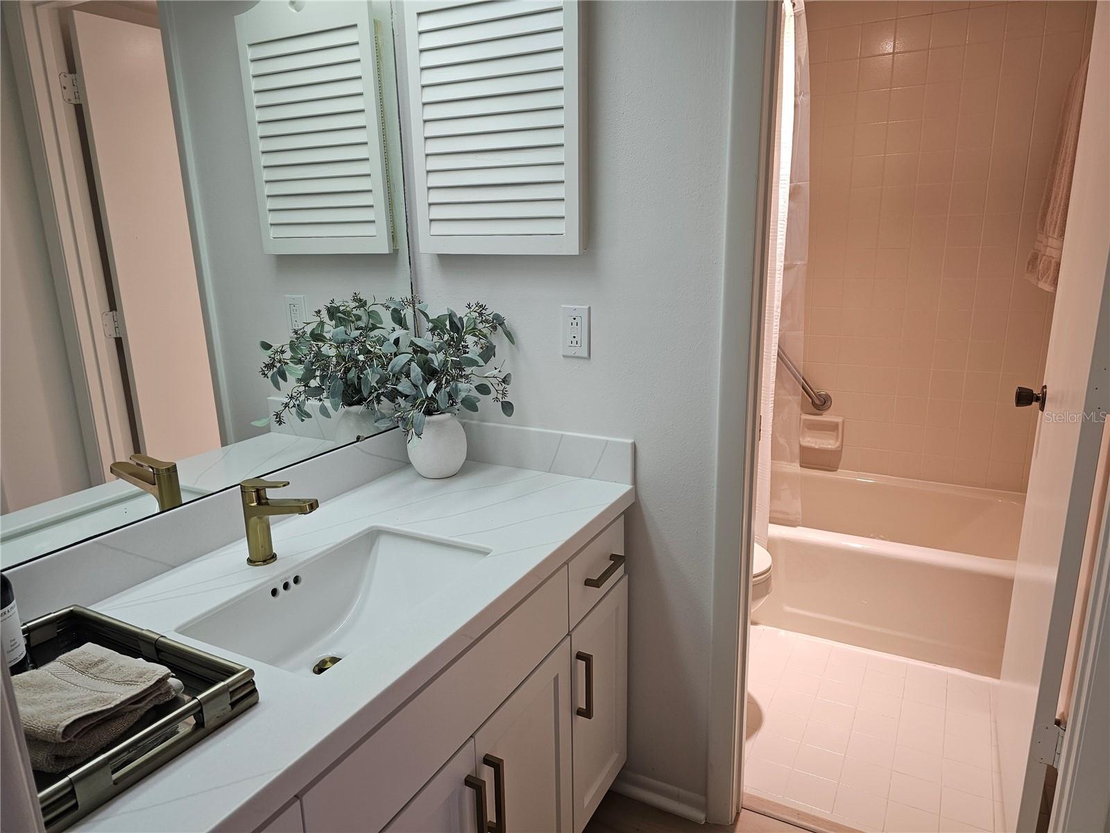 4408 La Jolla Dr #19a Property Photo 28