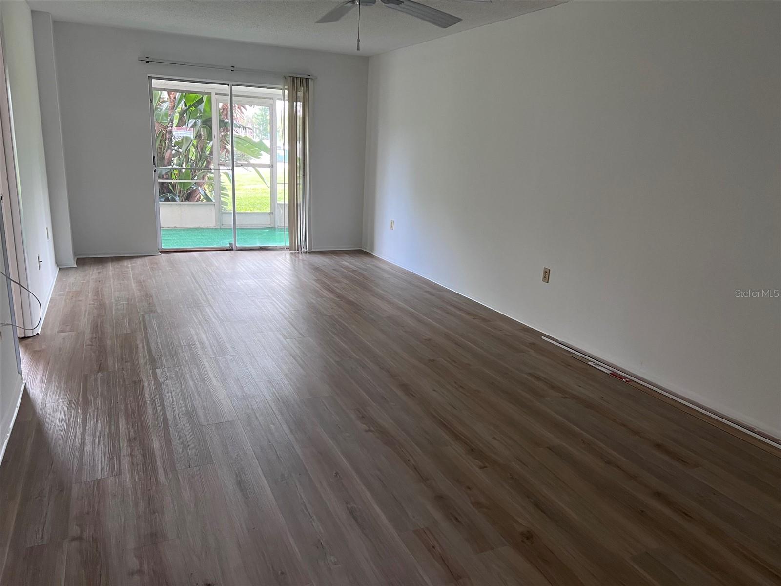 4112 Heron Way #b106 Property Photo 2
