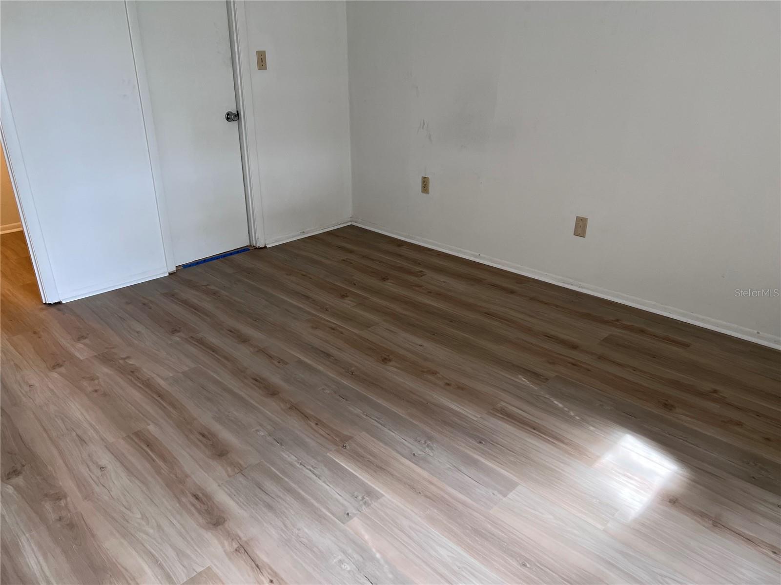 4112 Heron Way #b106 Property Photo 8