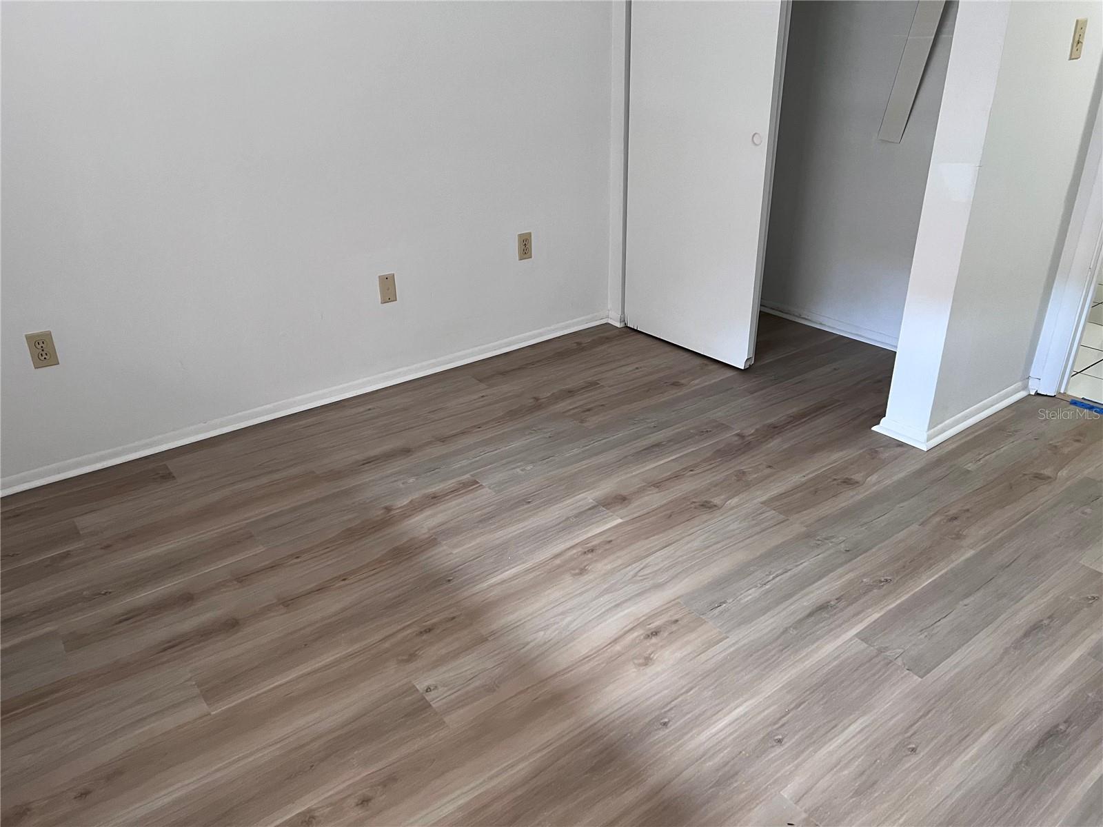 4112 Heron Way #b106 Property Photo 11