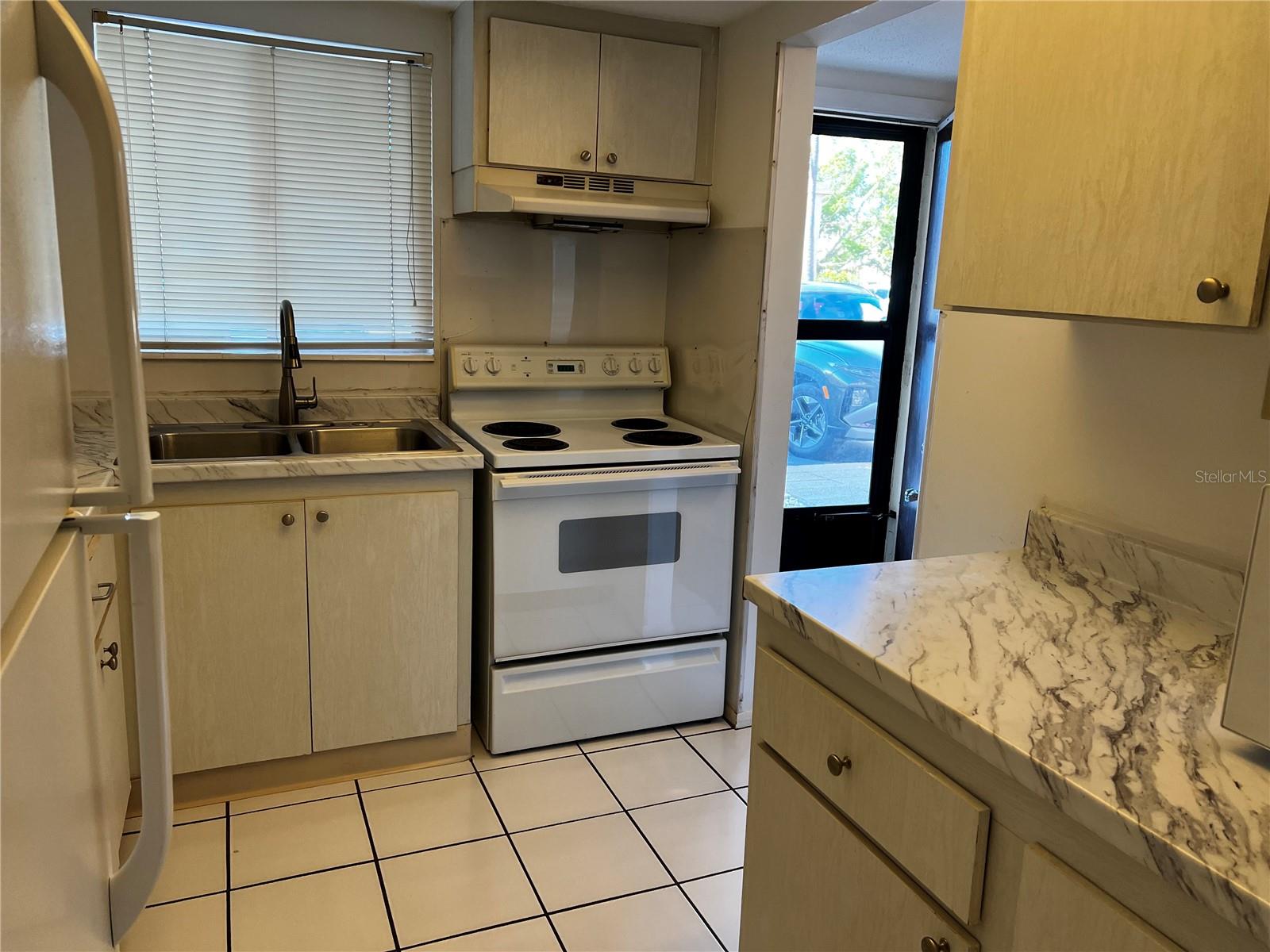 4112 Heron Way #b106 Property Photo 13