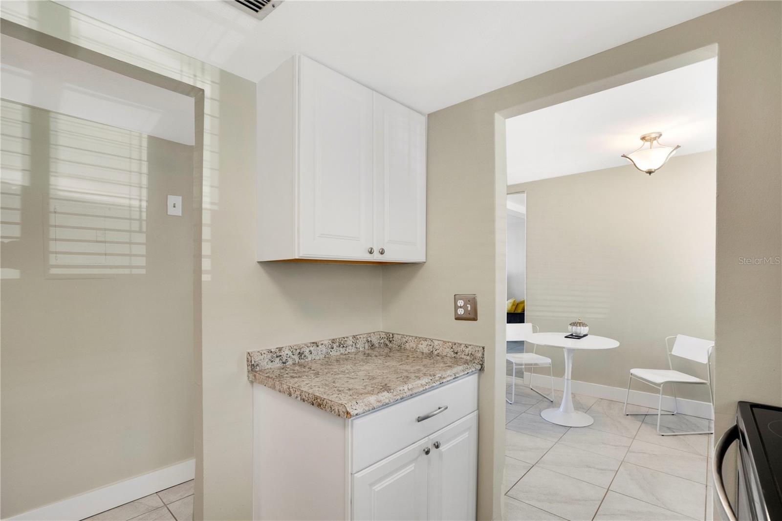 2211 Sunset Dr #e3 Property Photo 17
