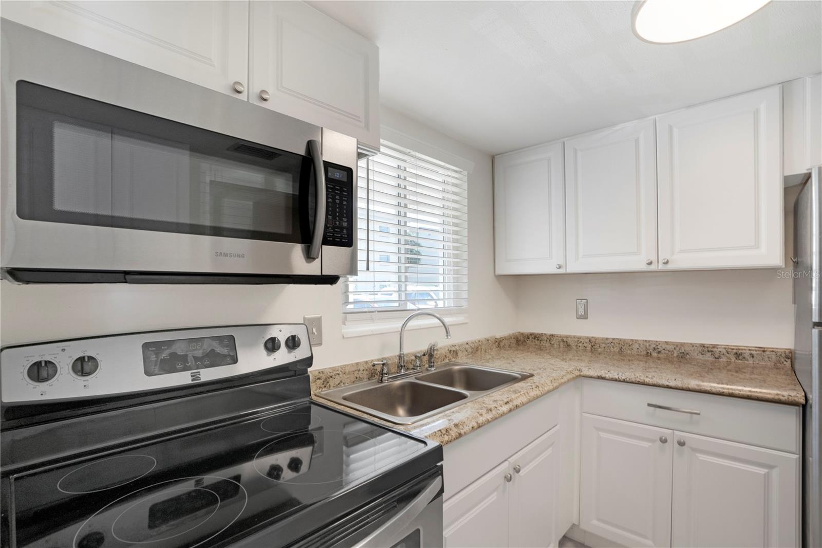 2211 Sunset Dr #e3 Property Photo 19