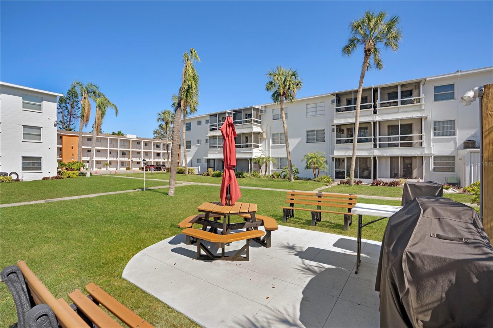 2211 Sunset Dr #e3 Property Photo 27