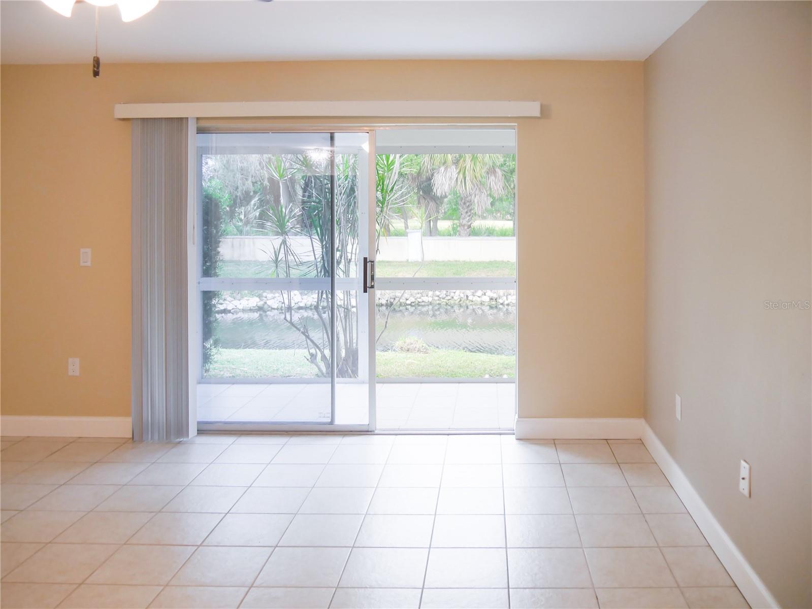 2411 Aspinwall St #2411 Property Photo 2