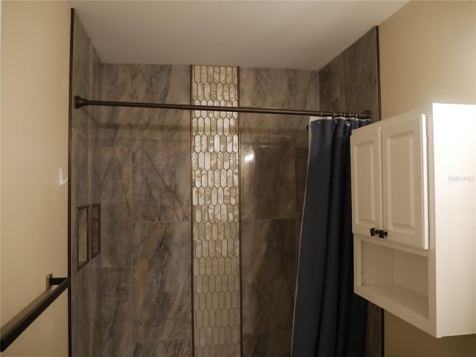 2411 Aspinwall St #2411 Property Photo 11