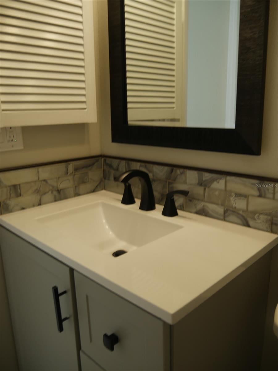 2411 Aspinwall St #2411 Property Photo 17
