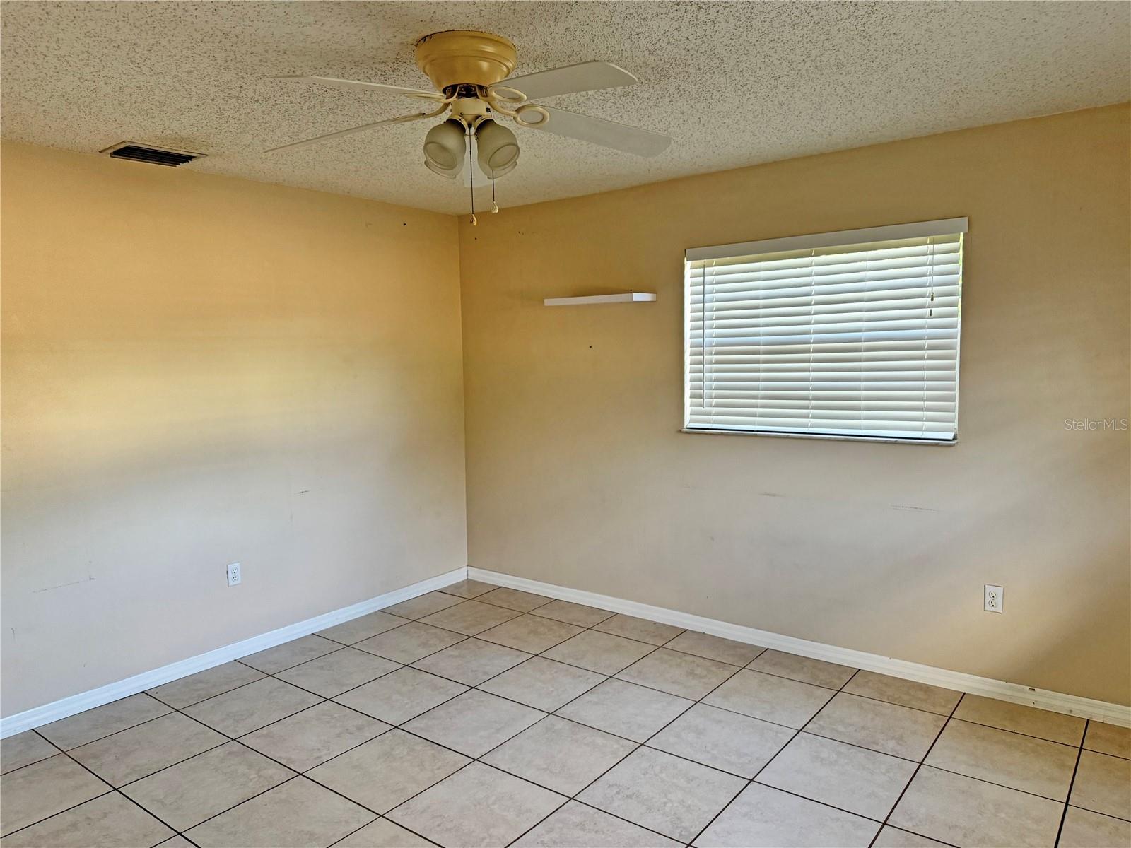 12438 Poem Ave Property Photo 11