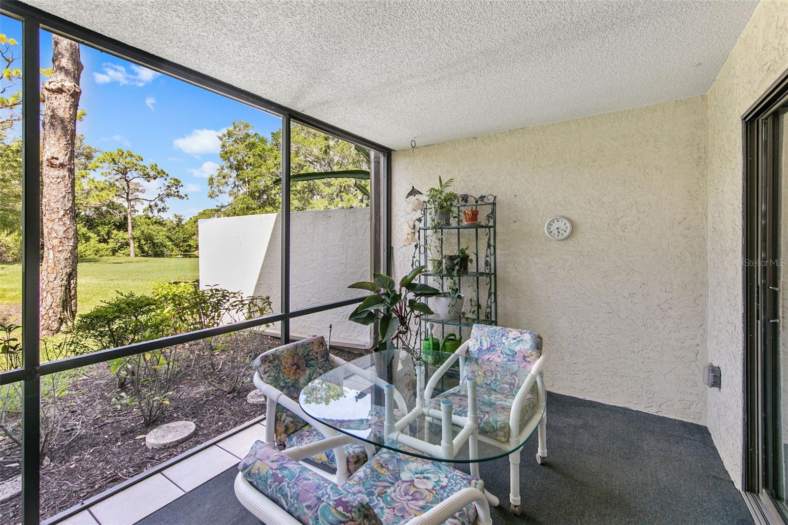 611 Woodlawn Dr #611 Property Photo 13
