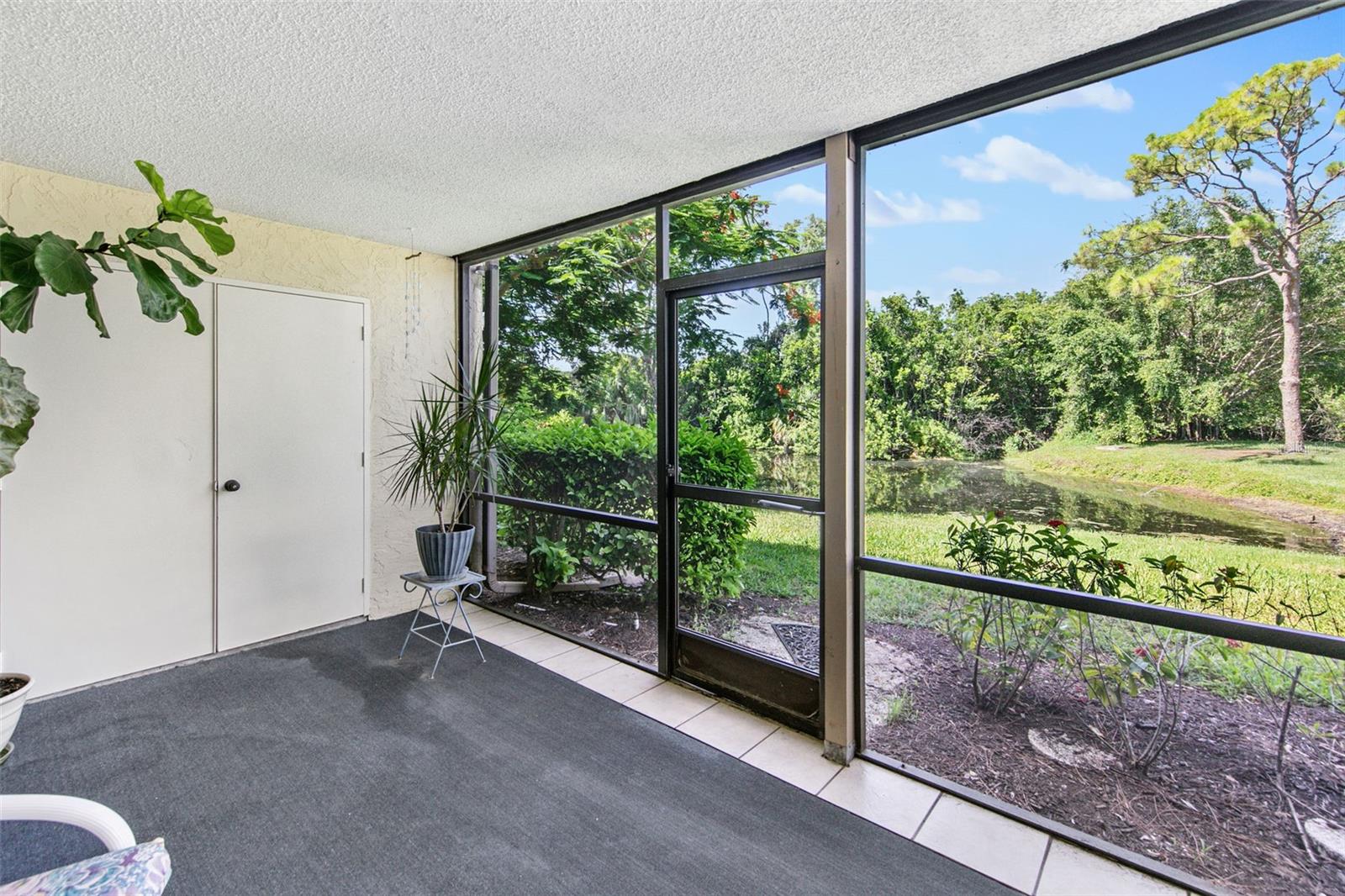611 Woodlawn Dr #611 Property Photo 14