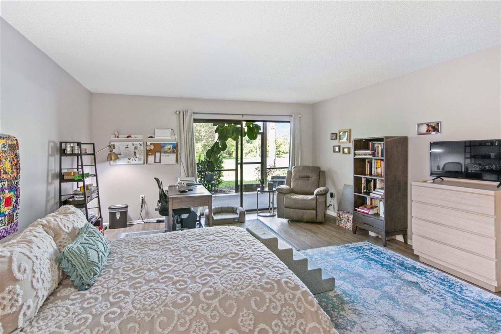 611 Woodlawn Dr #611 Property Photo 18
