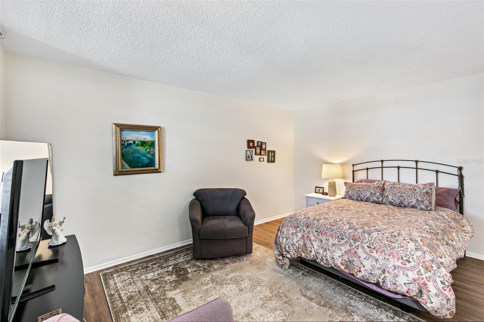 611 Woodlawn Dr #611 Property Photo 21