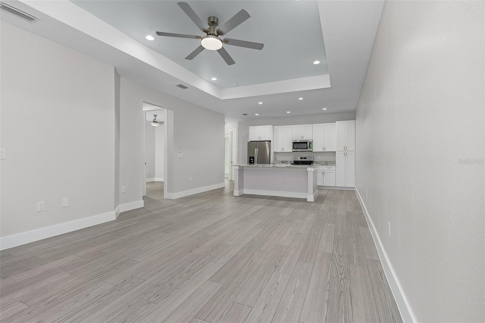 26221 Sandhill Blvd Property Photo 9