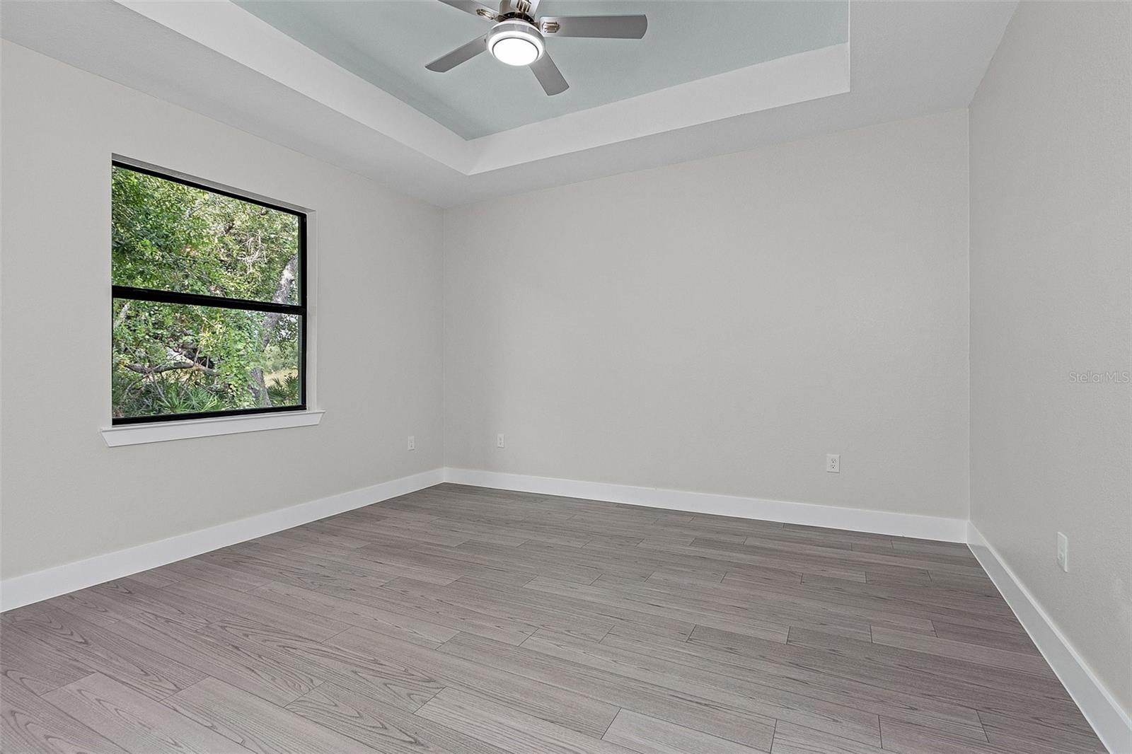 26221 Sandhill Blvd Property Photo 14