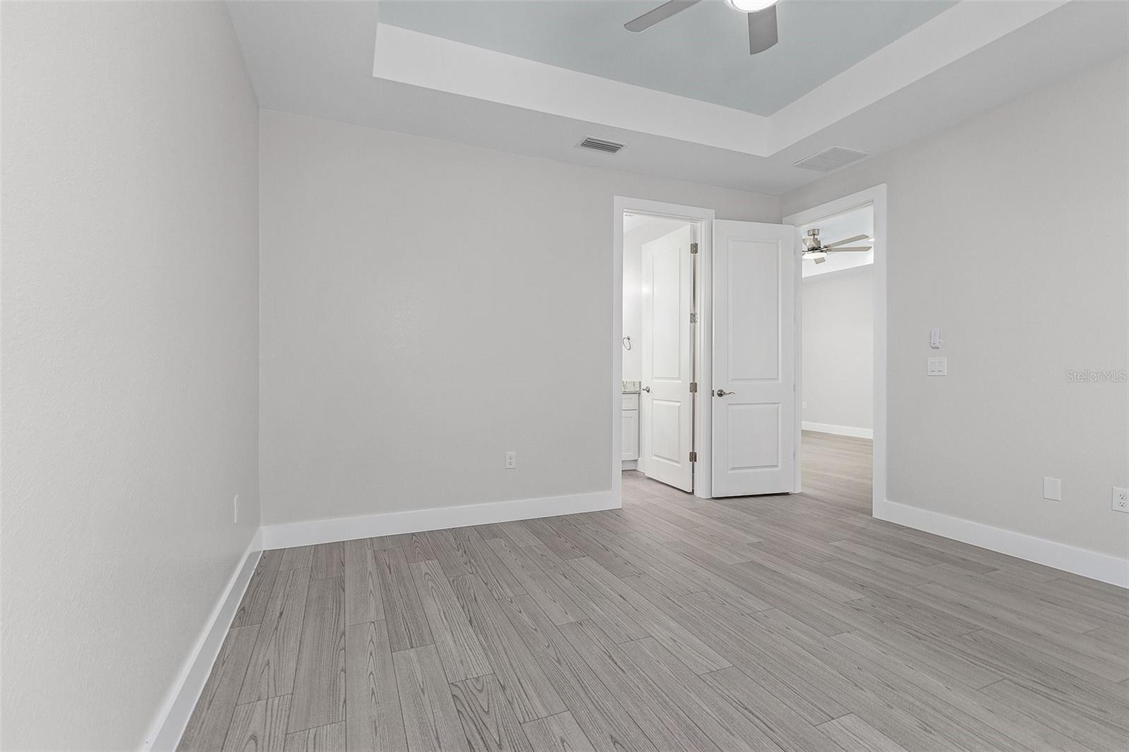 26221 Sandhill Blvd Property Photo 15