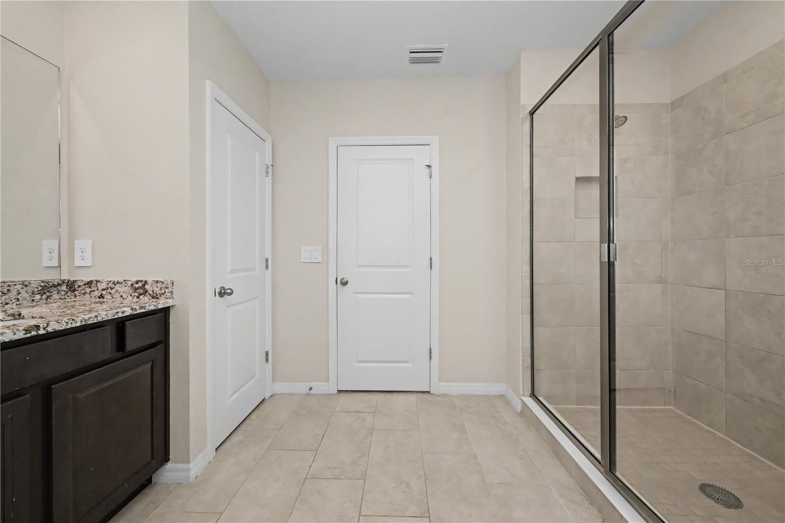 5324 Halewood Ct Property Photo 32