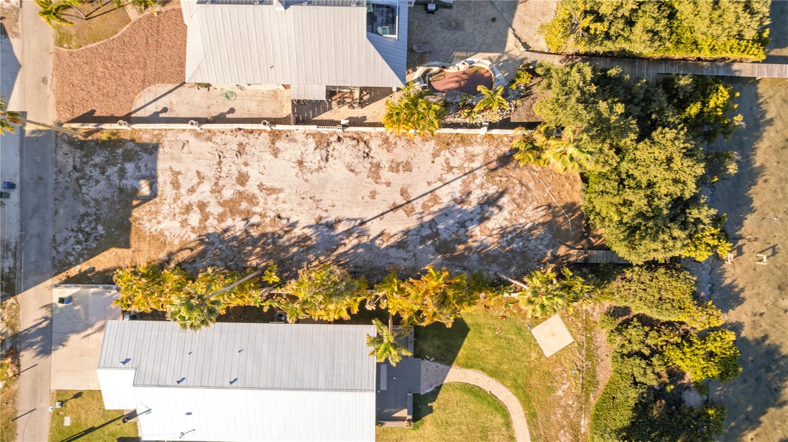 2306 Canasta Dr Property Photo 3