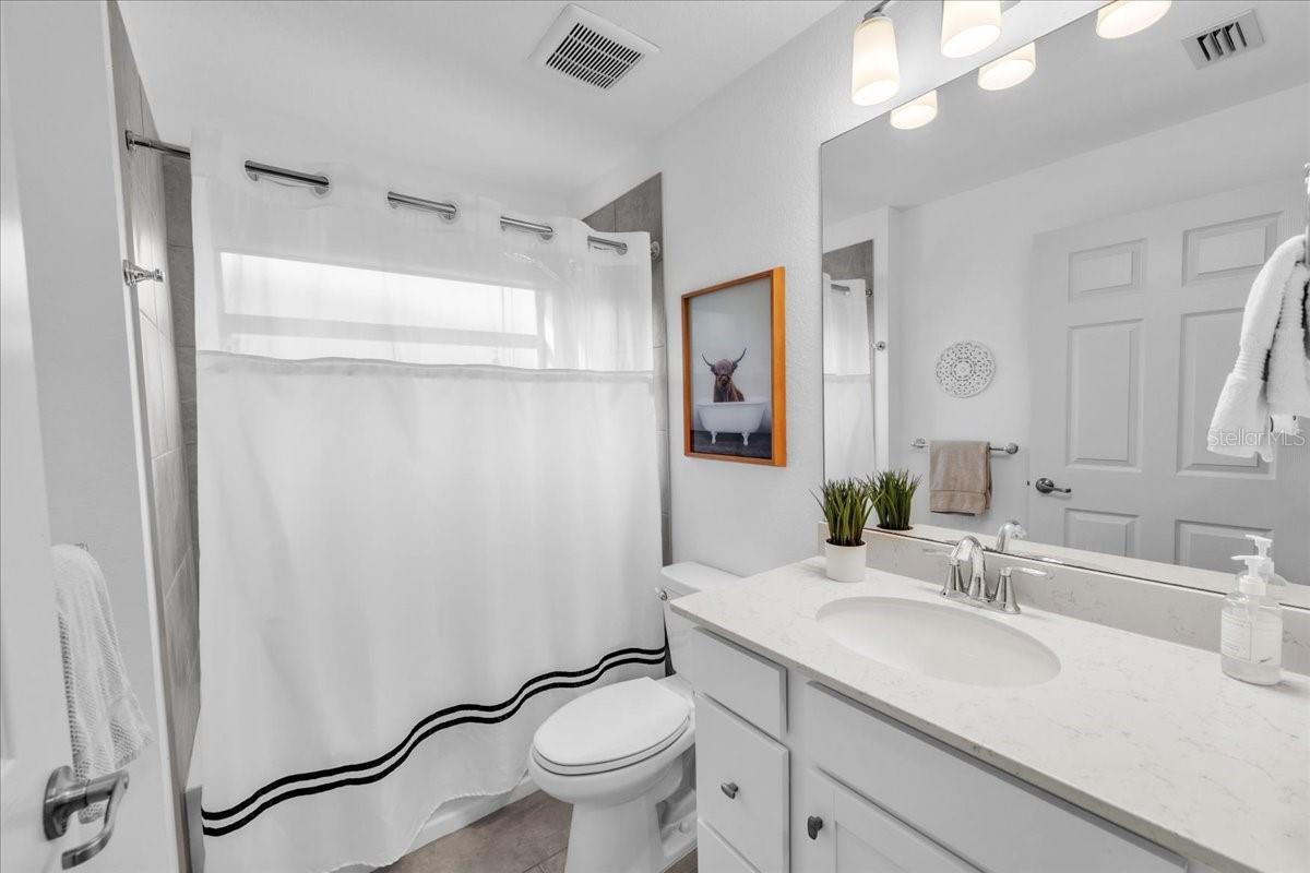 5711 Palmer Cir #206 Property Photo 13