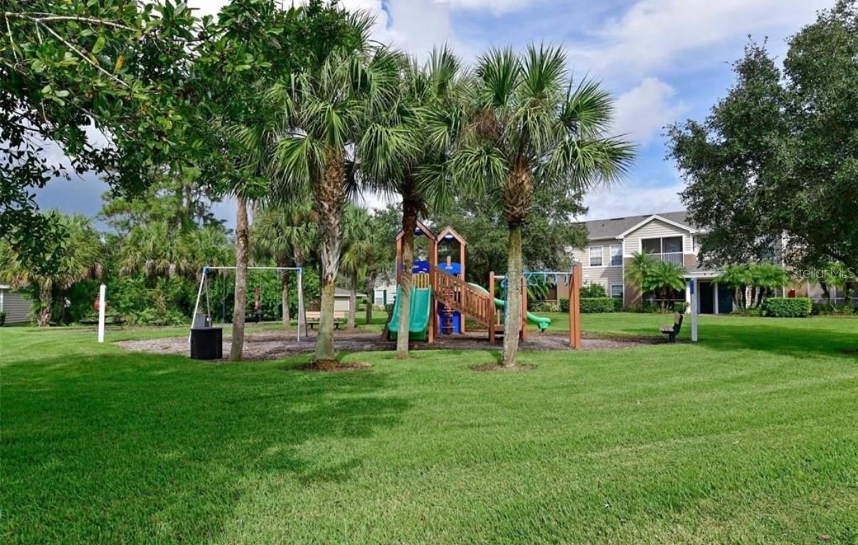 8926 Manor Loop Cir #201 B Property Photo 30