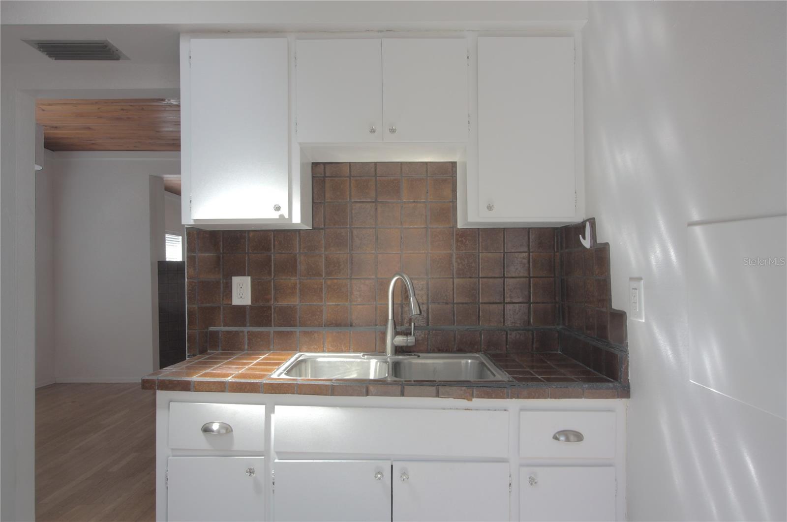 301 S Osprey Ave Property Photo 8