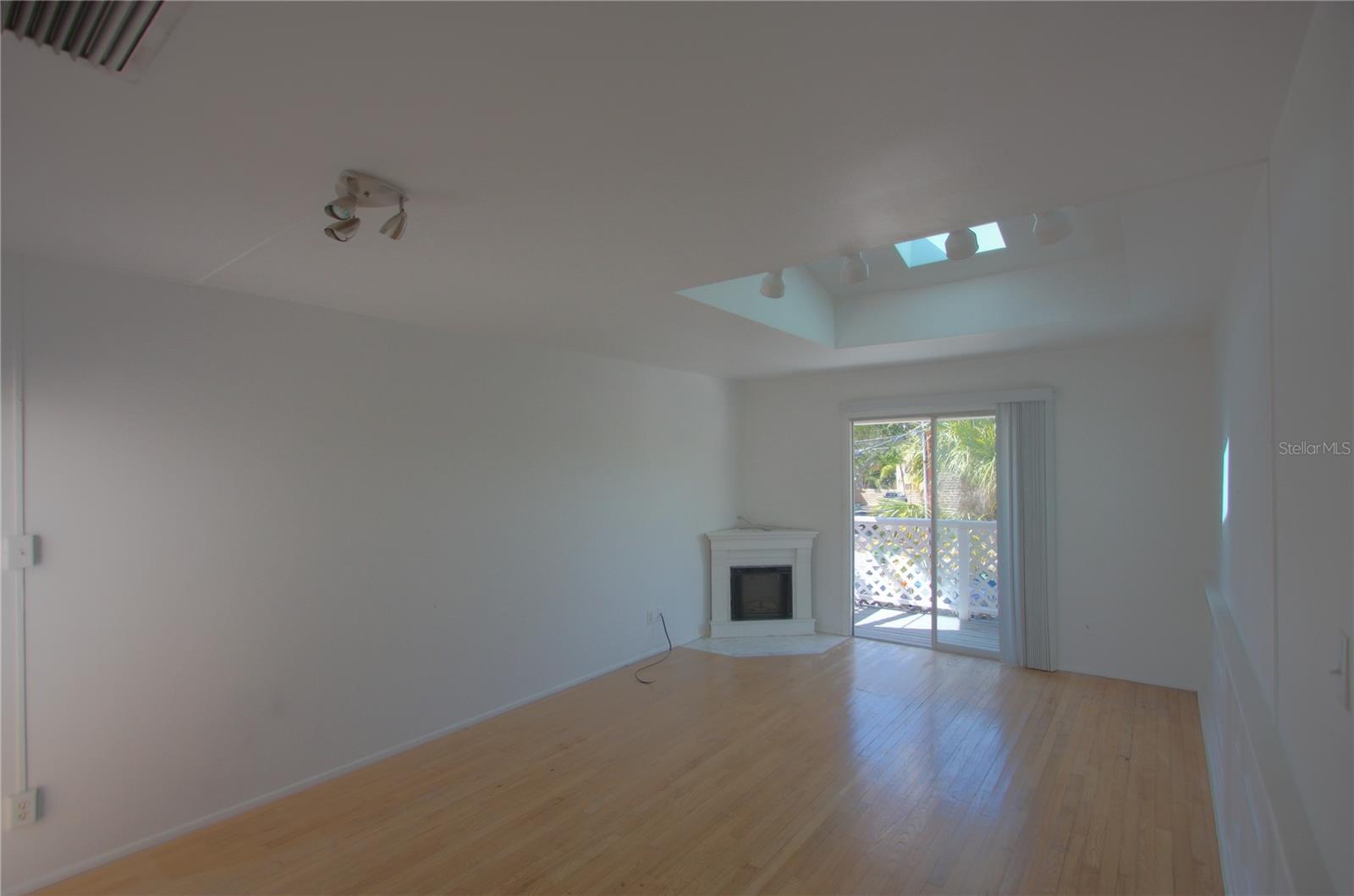 301 S Osprey Ave Property Photo 13