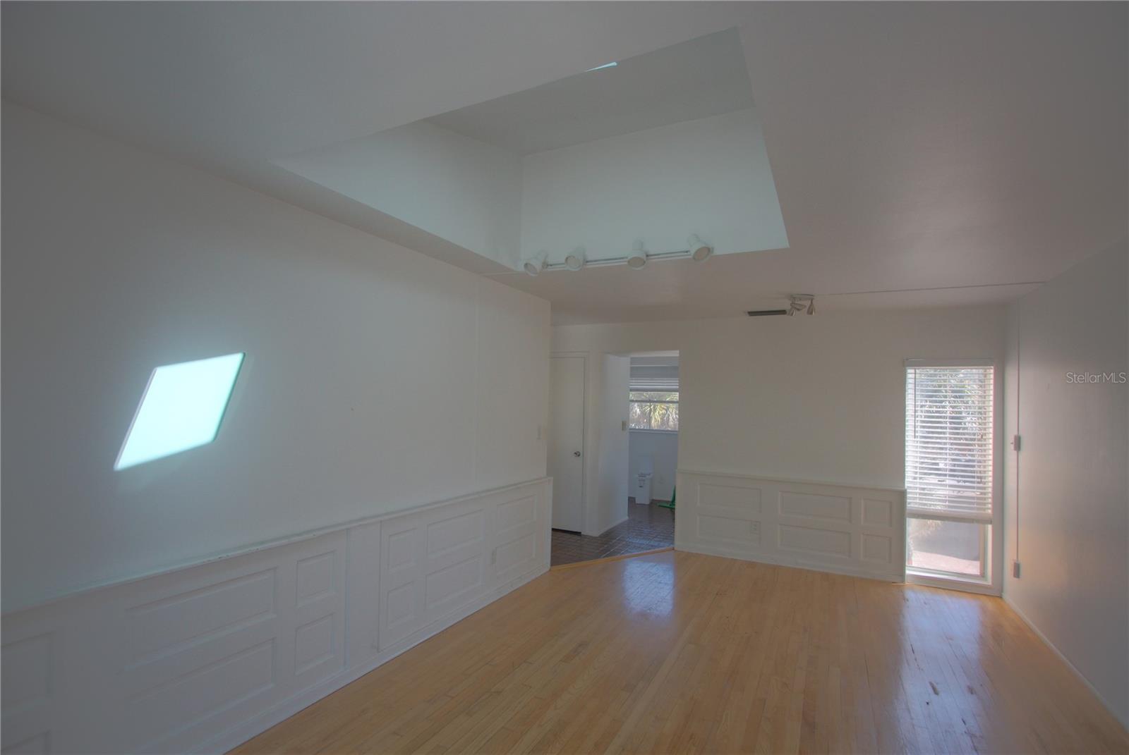 301 S Osprey Ave Property Photo 14