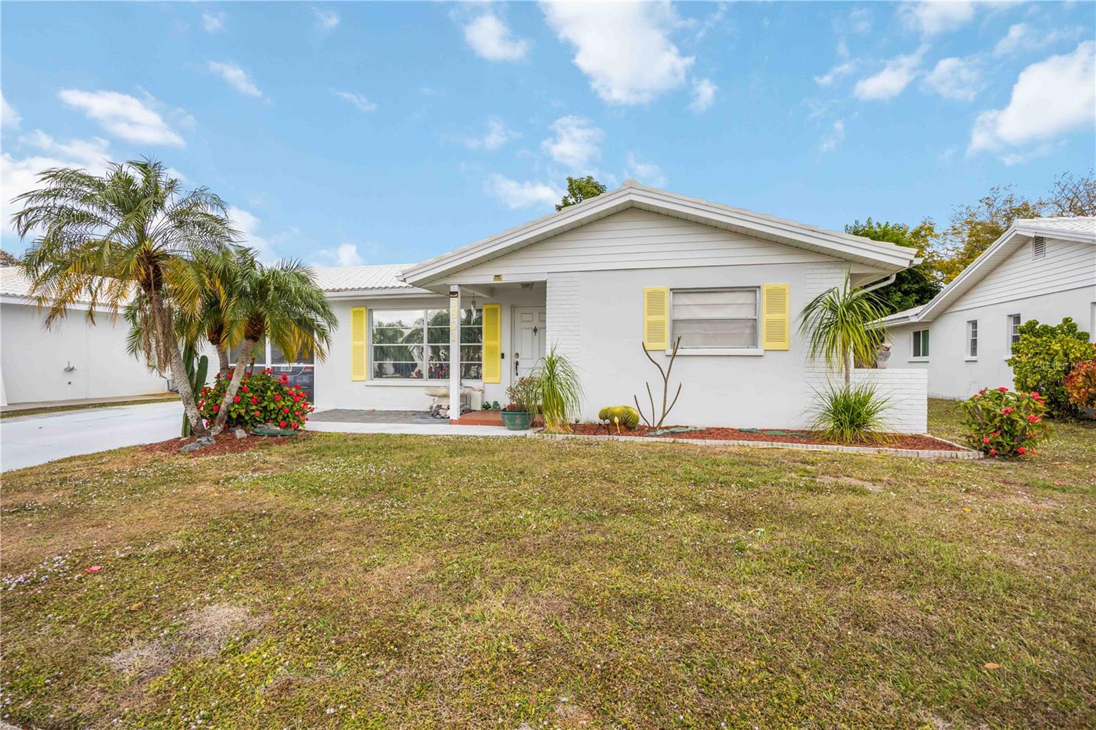 3801 Chinaberry Property Photo 3