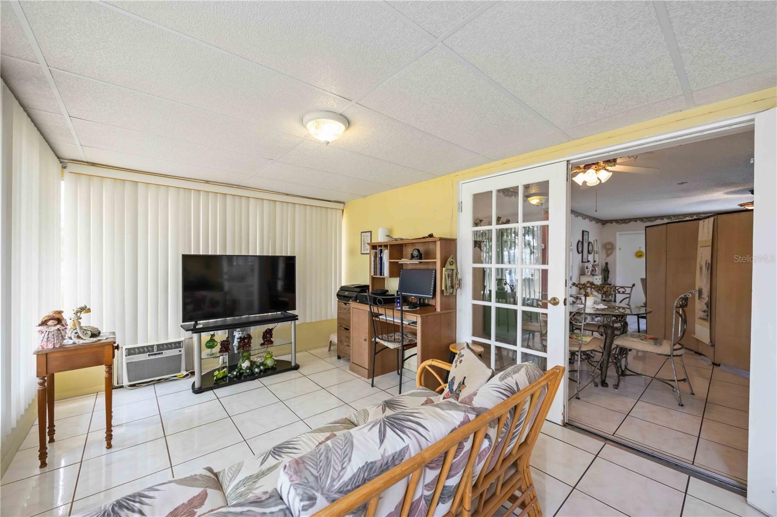 3801 Chinaberry Property Photo 16