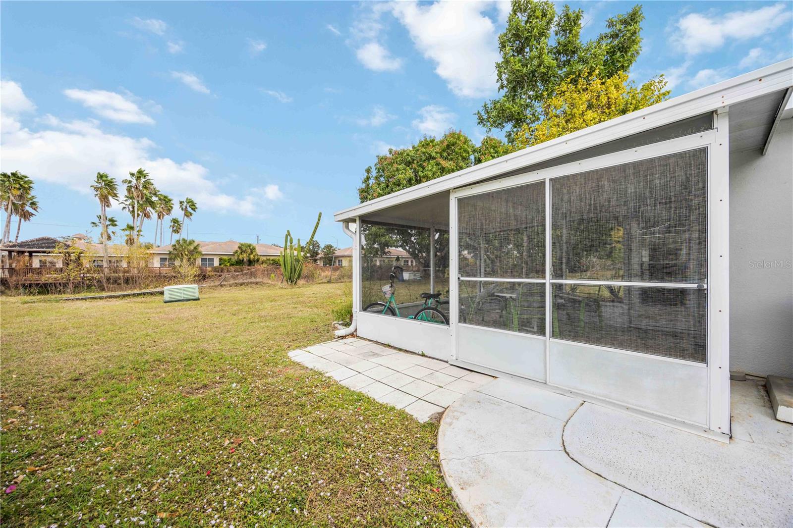 3801 Chinaberry Property Photo 22