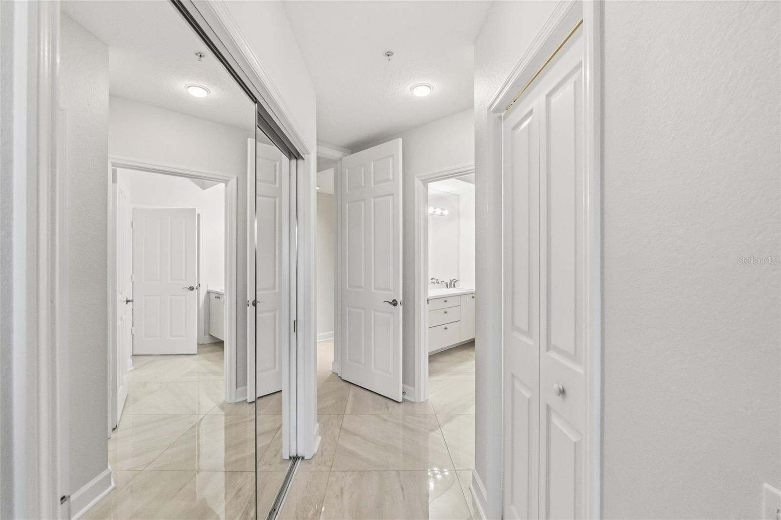 5264 Bouchard Cir #102 Property Photo 10